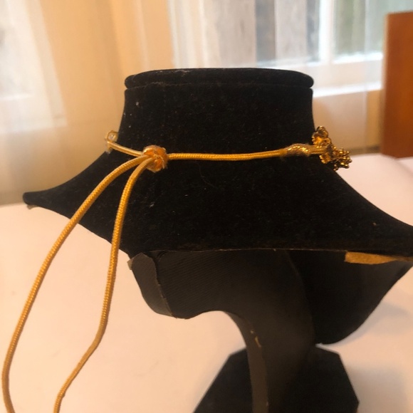 Vintage gold heavy metal mesh choker/ bib necklace with tie-ups- preloved - Picture 8 of 9